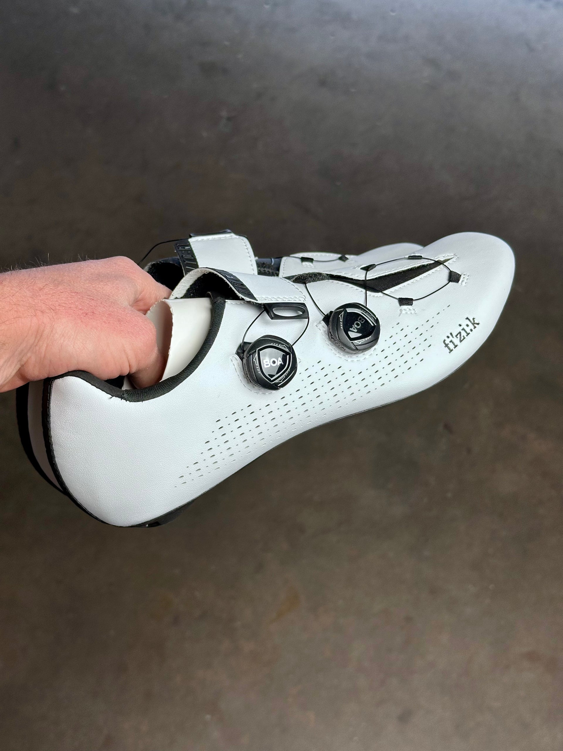 【カーボンソール】Fizik Infinito R1 knit サイズ43 Fizik Infinito R1 Knitted Shoes – RA Cycles
